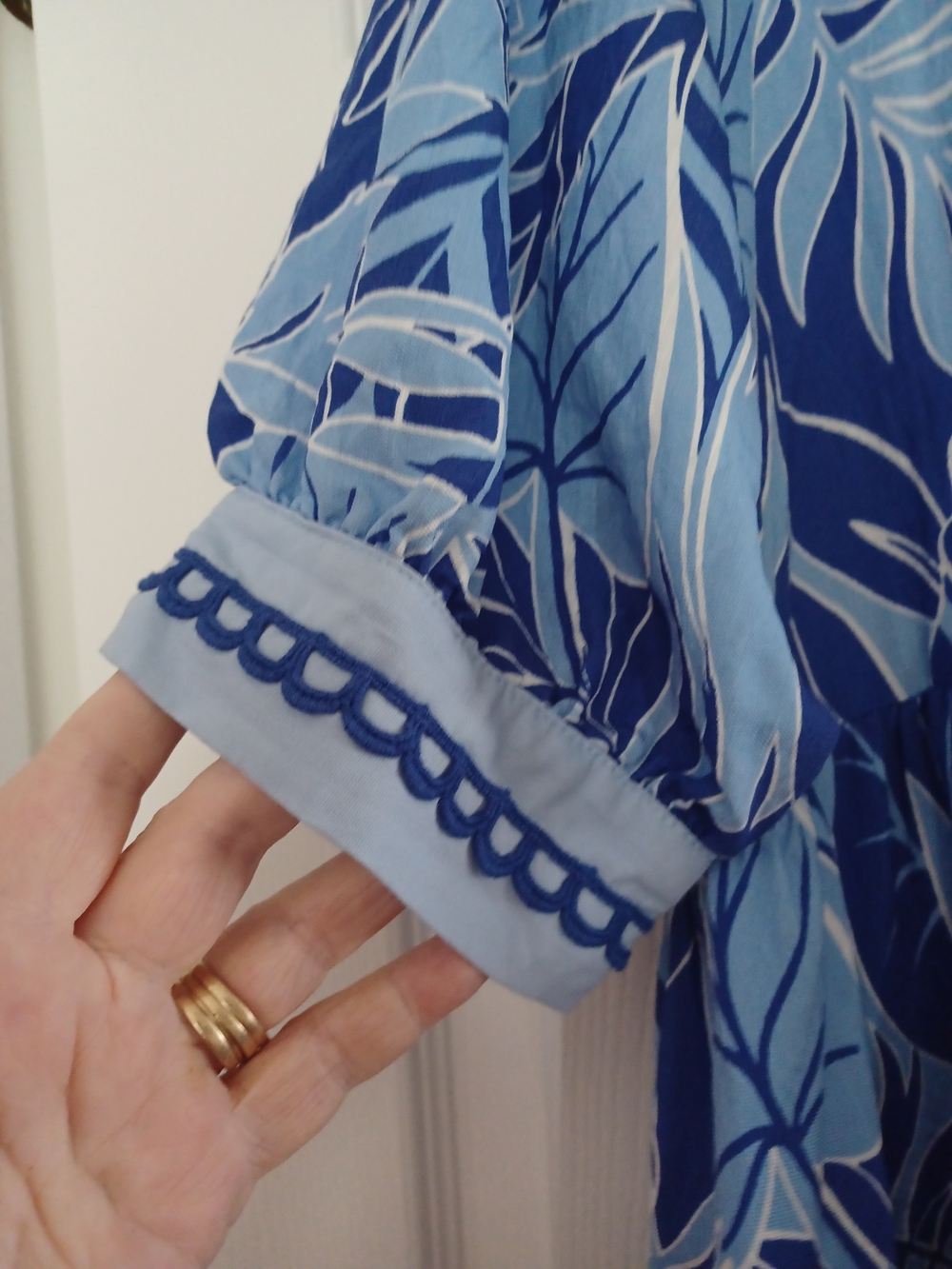Umgee Womens Size L Blue Leaf-Print Midi Dress - Picture 7 of 11